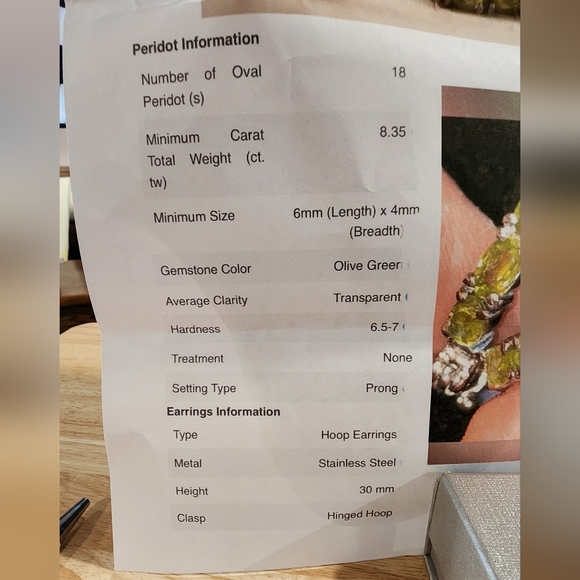 NWT genuine Peridot hoop  earrings - Picture 9 of 9